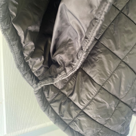 Quilted Nylon Cape Style Coat - Picture 5 of 6